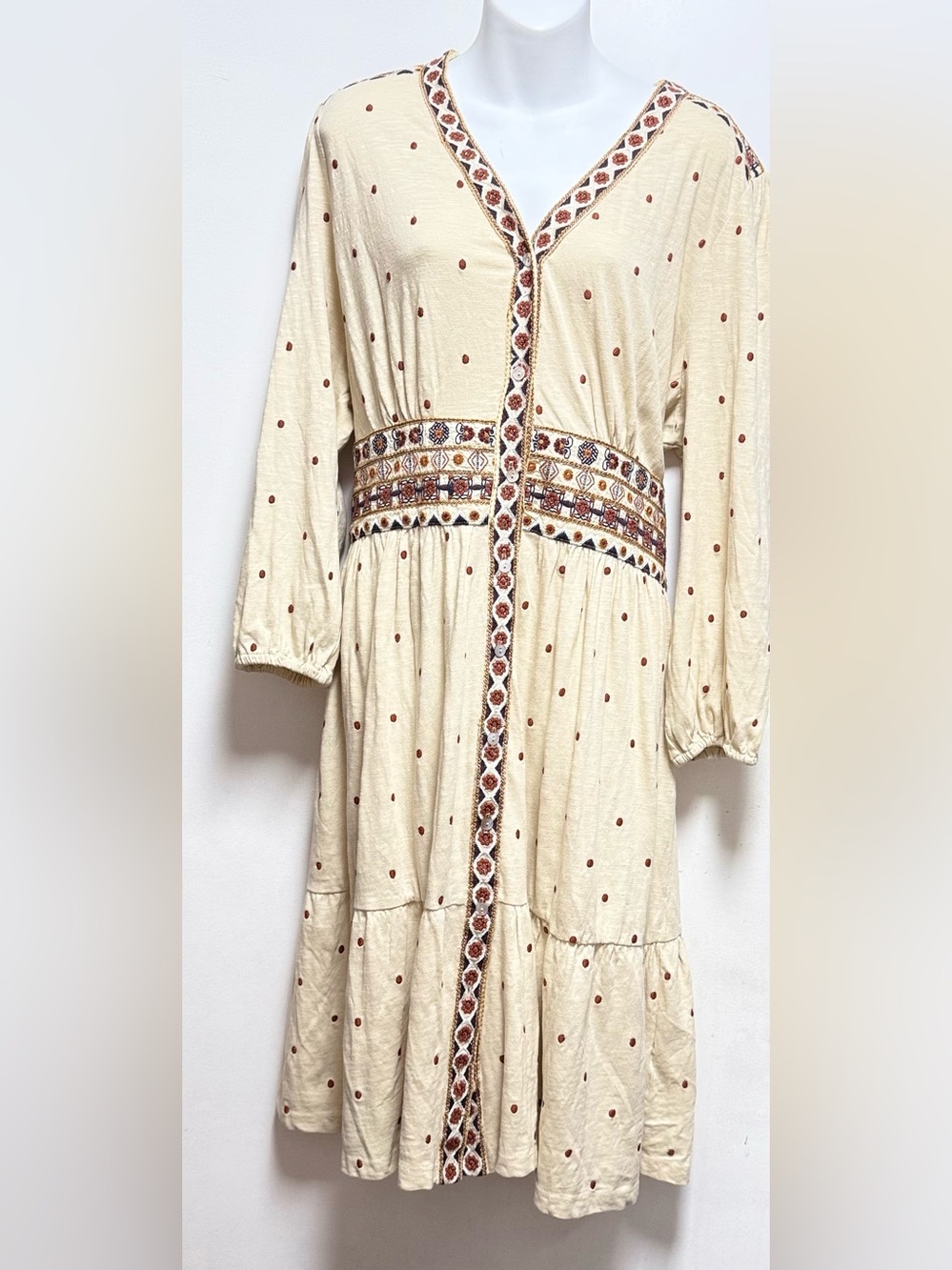 Canon Cream Long-Sleeve V-Neck Boho Dress with Embroidered Waistband - Picture 2 of 10